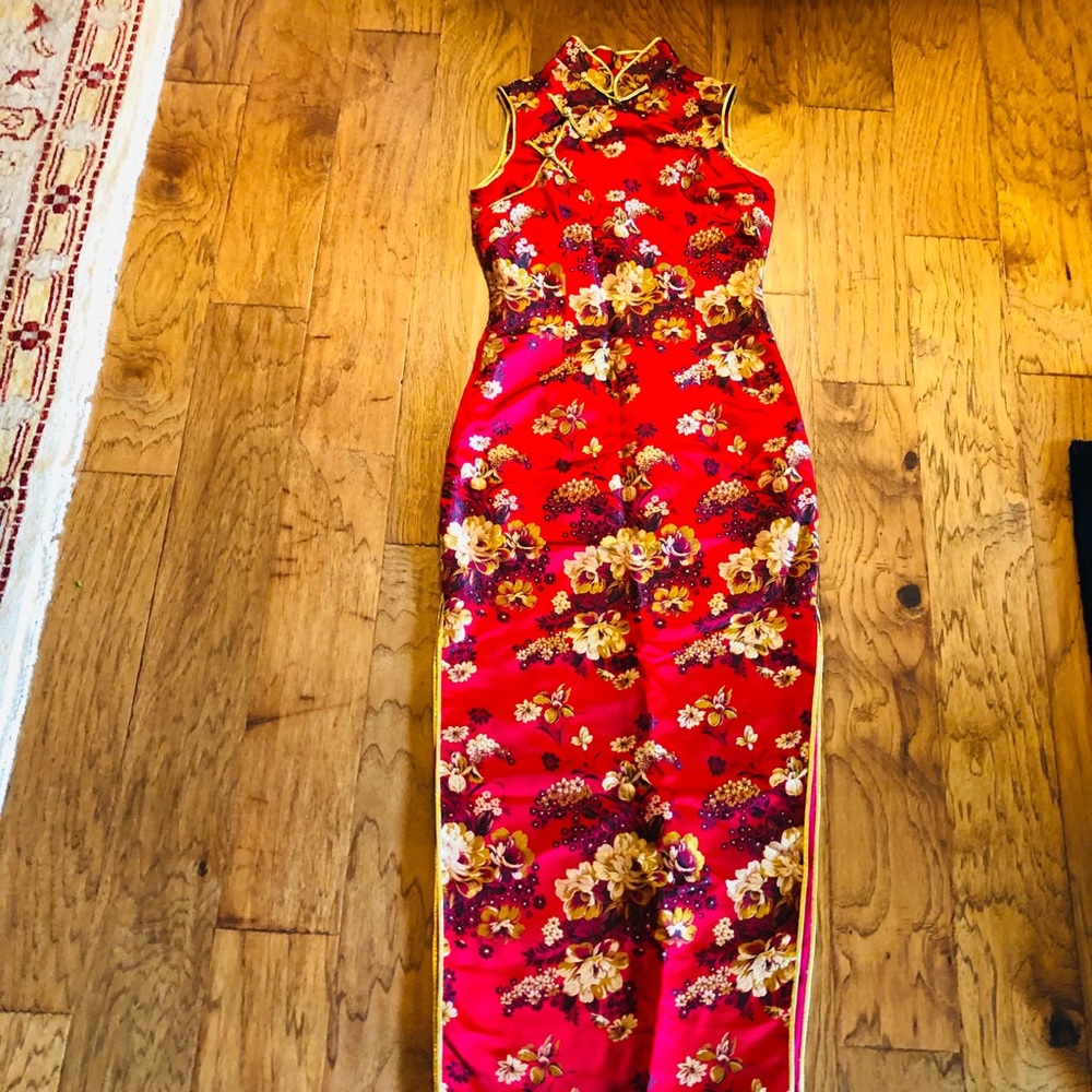 Gorgeous qipao dress